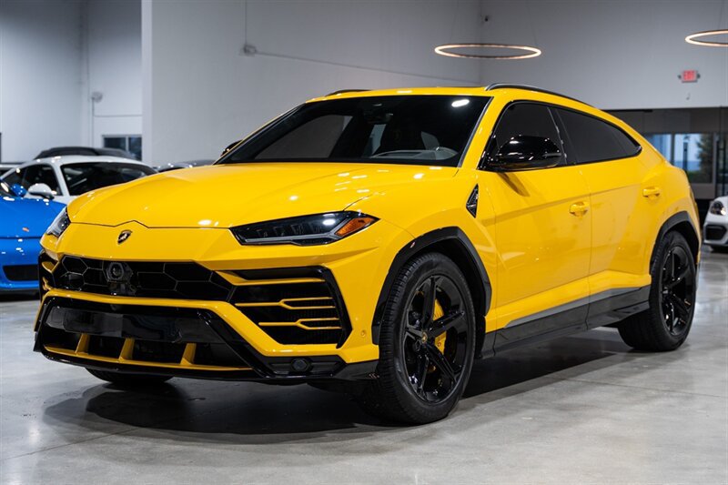 Used 2020 Lamborghini Urus AWD/4WD image 10