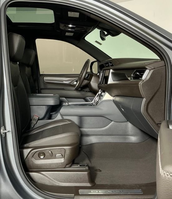 Used 2022 GMC Yukon Denali RWD image 27