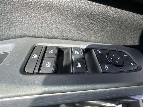 Used 2023 Nissan Pathfinder Rock Creek AWD/4WD image 13