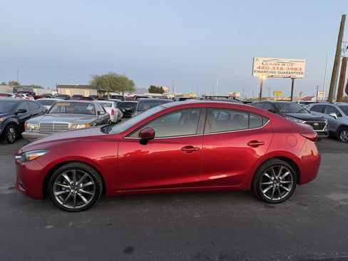 Used 2018 MAZDA MAZDA3 Touring image 4