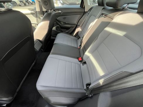 Used 2025 Volkswagen Jetta SE image 25