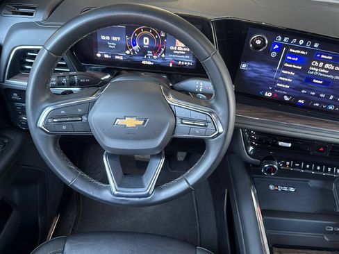 Used 2025 Chevrolet Tahoe LT AWD/4WD image 15
