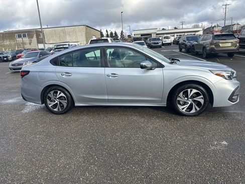 Used 2025 Subaru Legacy Premium image 11