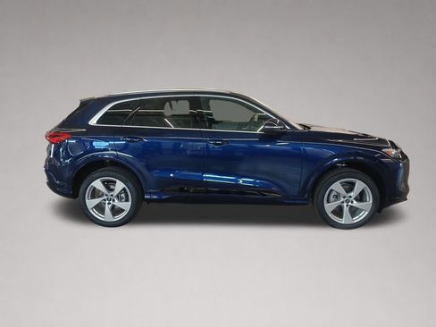 New 2025 Audi Q5 Premium Plus AWD/4WD image 2