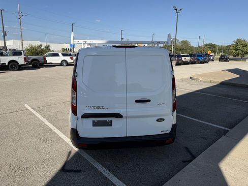 Used 2020 Ford Transit Connect XLT FWD image 4
