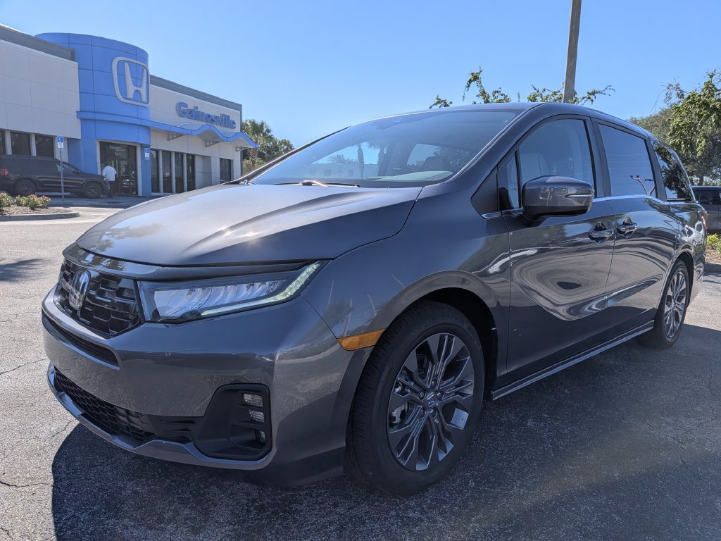 New 2027 Honda Odyssey Touring image 8