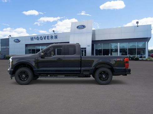 New 2026 Ford F250 XL w/ STX Appearance Package AWD/4WD image 4