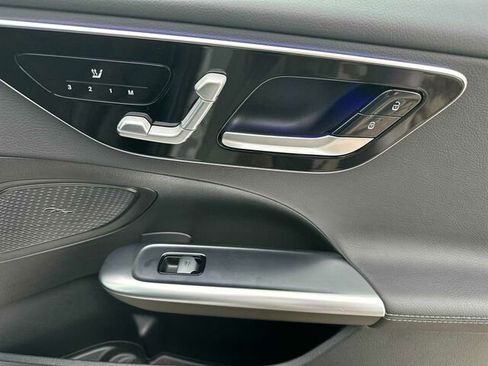 Certified 2025 Mercedes-Benz C 300 Sedan image 21