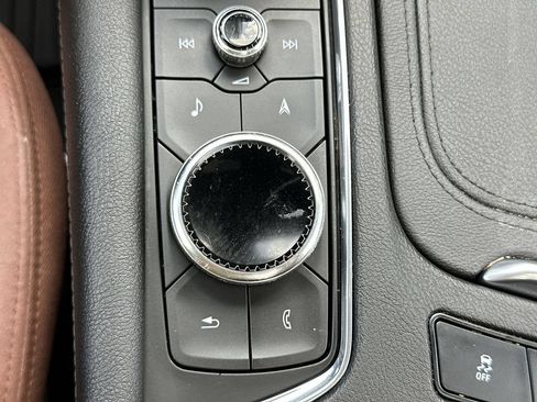 Used 2024 Cadillac XT5 Premium Luxury w/ Technology Package FWD image 35