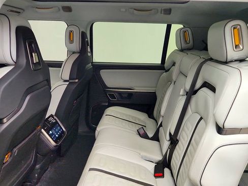 Used 2023 Rivian R1S Adventure AWD/4WD image 20