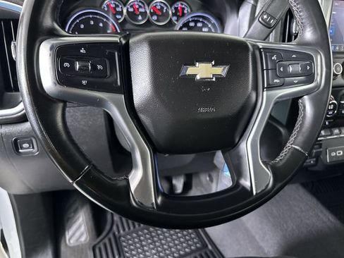 Used 2023 Chevrolet Silverado 2500 LT AWD/4WD image 11