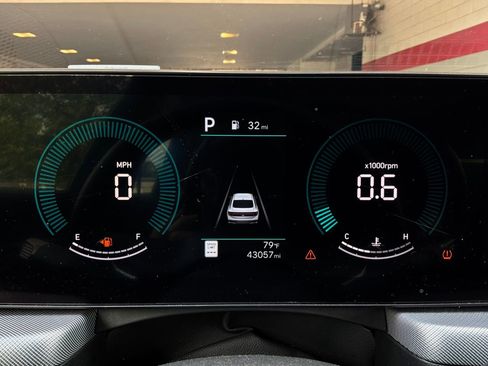 Used 2025 Hyundai Sonata SEL FWD image 38