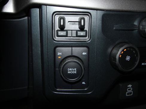 New 2025 Ford F150 XL w/ Equipment Group 103A High image 14