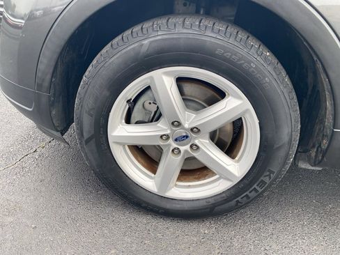 Used 2019 Ford Explorer XLT image 42