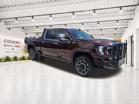Used 2024 GMC Sierra 2500 Denali Ultimate AWD/4WD image 1