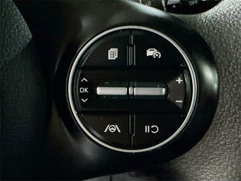 Used 2023 Kia Soul LX w/ LX Technology Package image 17