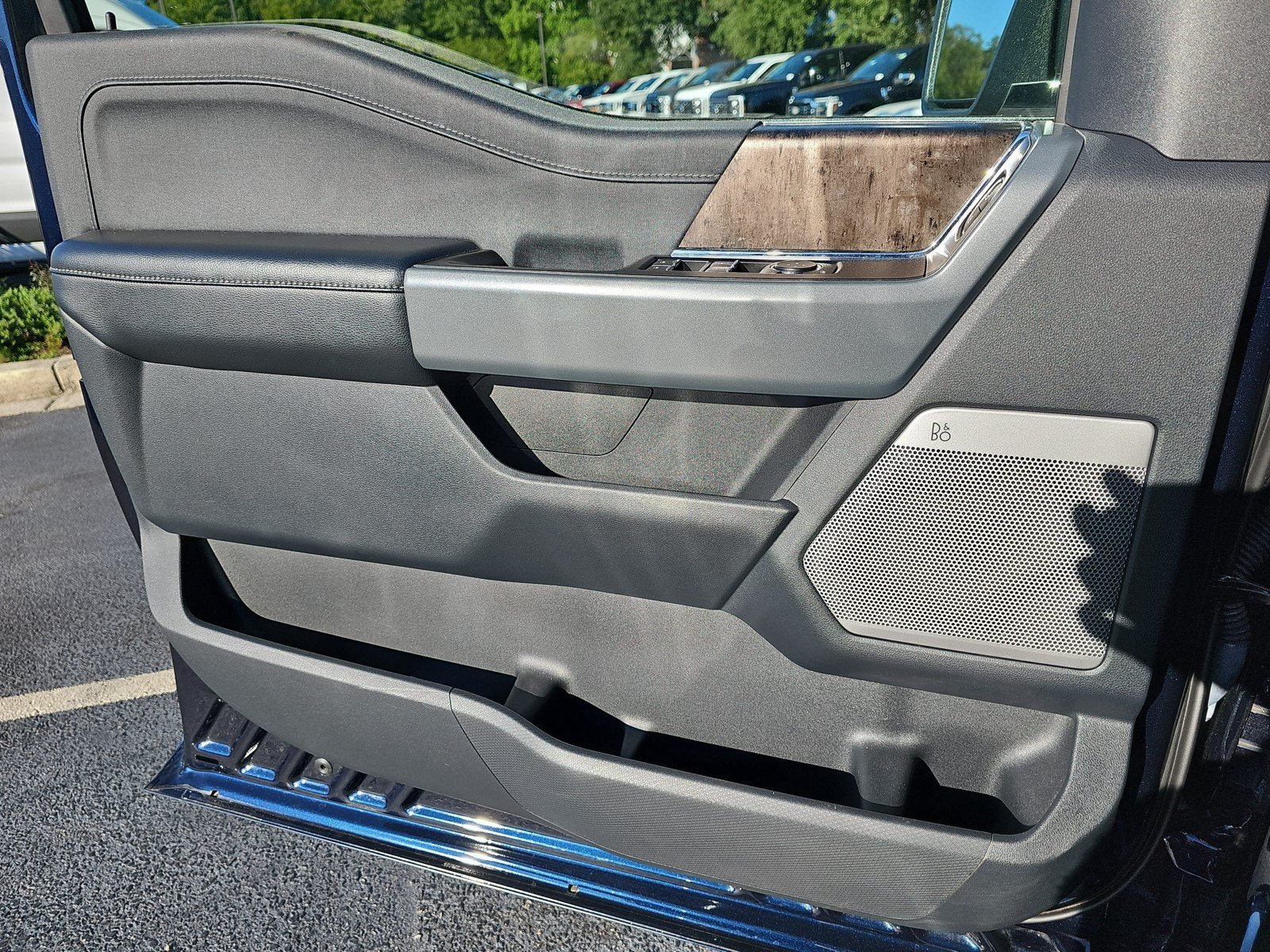 Used 2022 Ford F150 Lariat AWD/4WD image 29