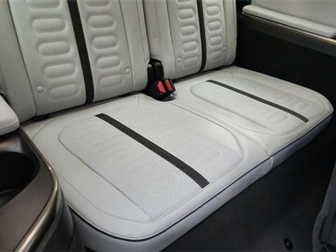 Used 2024 Rivian R1S Adventure image 31