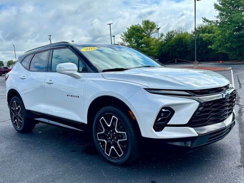 Used 2023 Chevrolet Blazer RS w/ Driver Confidence II Package AWD/4WD image 9