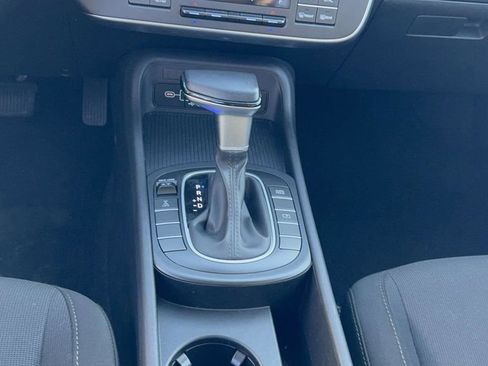 Used 2024 Hyundai Kona SEL image 14