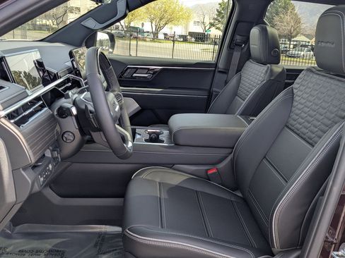 New 2025 GMC Sierra EV Denali image 22