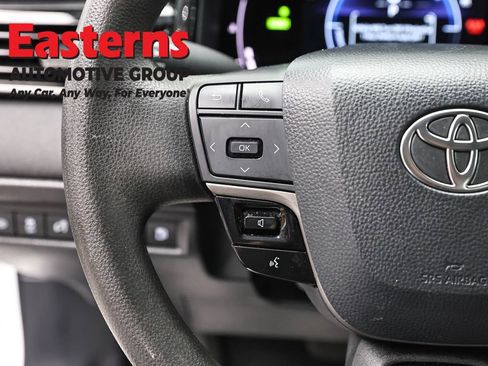 Used 2025 Toyota Camry LE FWD image 14
