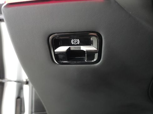 Used 2024 Mercedes-Benz S 63 AMG S w/ Carbon Fiber Exterior Package image 10