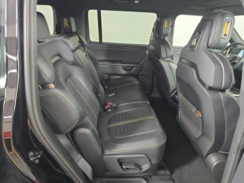 Used 2025 Rivian R1S Adventure AWD/4WD image 23