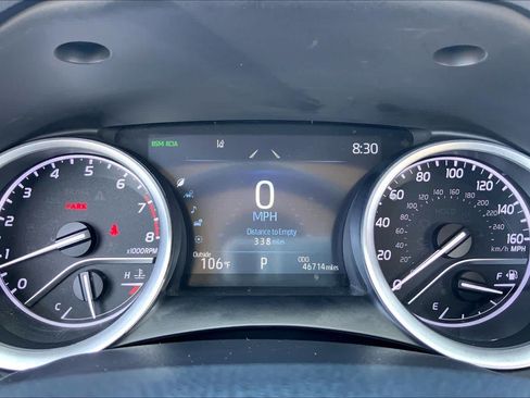 Used 2022 Toyota Camry XLE FWD image 25
