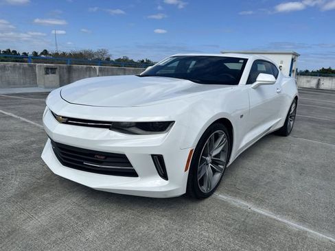 Used 2016 Chevrolet Camaro LT RWD image 19