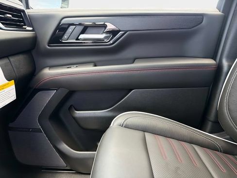 New 2026 GMC Yukon AT4 Ultimate AWD/4WD image 22