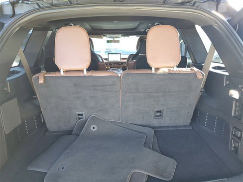 Certified 2023 Lincoln Aviator Reserve w/ Equipment Group 201A image 6