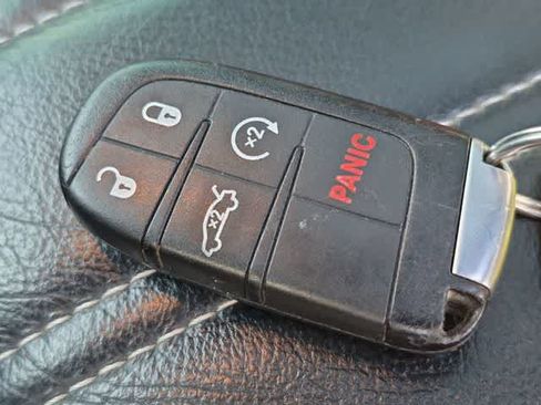 Used 2014 Chrysler 300 S AWD/4WD image 34