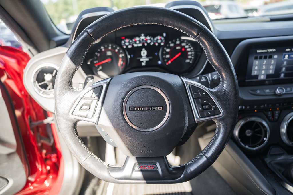 Used 2022 Chevrolet Camaro SS RWD image 30