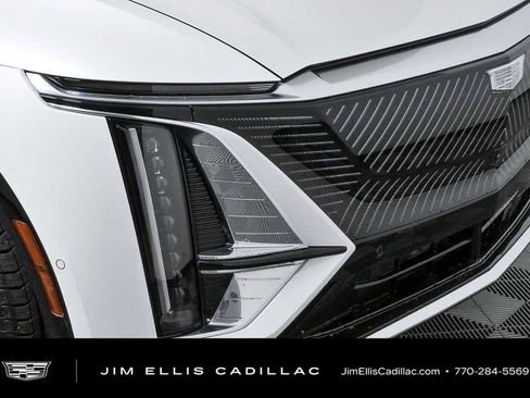 Certified 2025 Cadillac Lyriq Luxury w/ LPO, Floor Liner Package AWD/4WD image 36