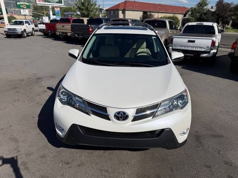 Used 2014 Toyota RAV4 Limited w/ Technology Package AWD/4WD image 15
