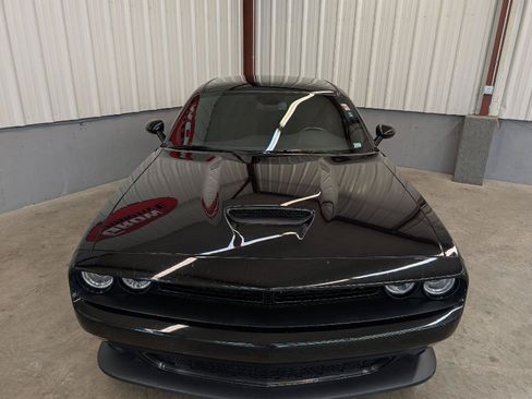 Used 2022 Dodge Challenger R/T w/ Blacktop Package RWD image 9