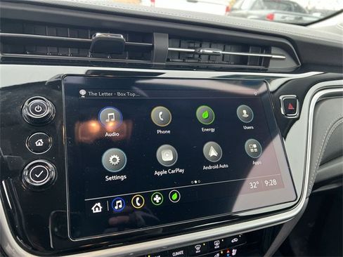 Certified 2023 Chevrolet Bolt EUV LT w/ Convenience Package image 12