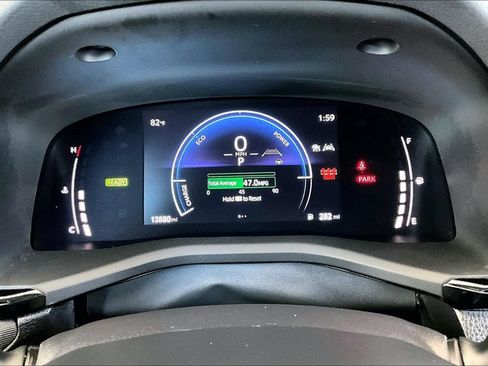 Used 2025 Toyota Camry LE FWD image 13