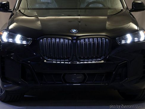 New 2026 BMW X5 xDrive50e w/ Executive Package AWD/4WD image 6