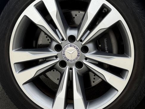 Used 2014 Mercedes-Benz E 350 Sedan image 11