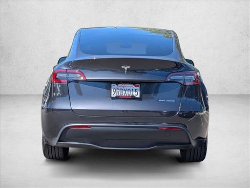 Used 2025 Tesla Model Y Long Range AWD/4WD image 7