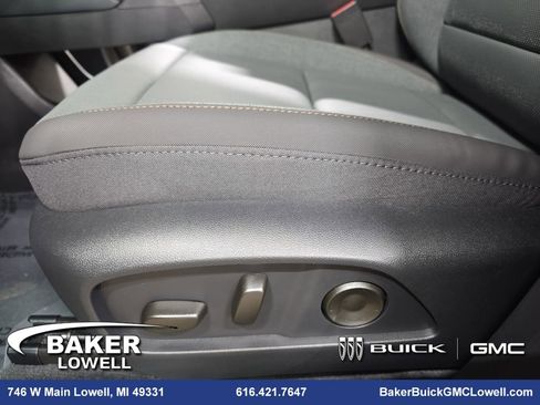 New 2026 GMC Terrain AT4 w/ Convenience Package III image 27