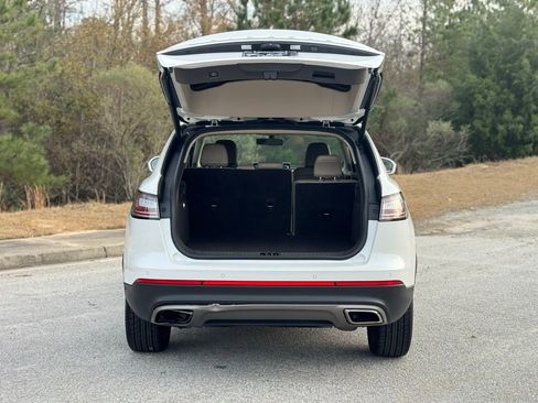 Used 2021 Lincoln Nautilus Reserve w/ Equipment Group 201A image 15