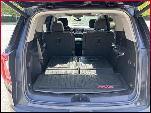 Used 2022 GMC Acadia SLE w/ Driver Convenience Package FWD image 14