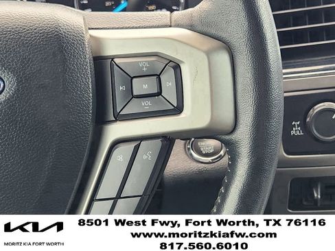 Used 2022 Ford F250 Lariat w/ Black Appearance Package AWD/4WD image 28