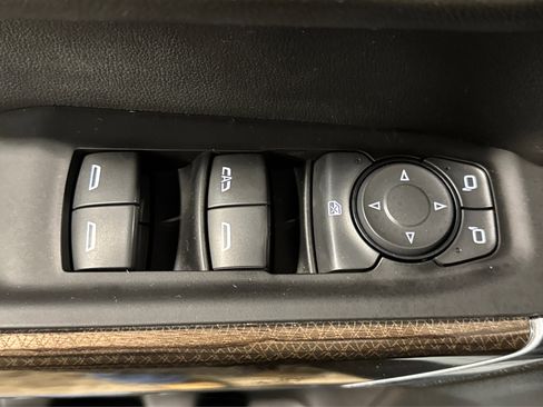 Used 2021 Chevrolet Silverado 1500 LT Trail Boss w/ Bed Protection Package image 16