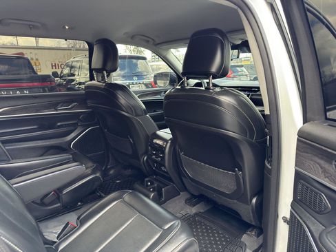 Used 2021 Jeep Grand Cherokee L Limited w/ Luxury Tech Group II image 38