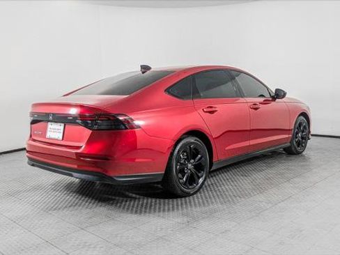 Used 2025 Honda Accord SE image 8