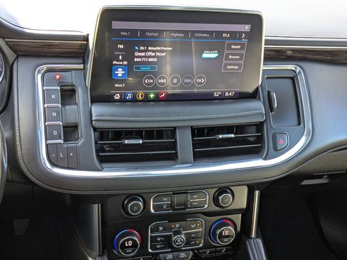 Used 2021 Chevrolet Tahoe Z71 w/ Luxury Package image 14